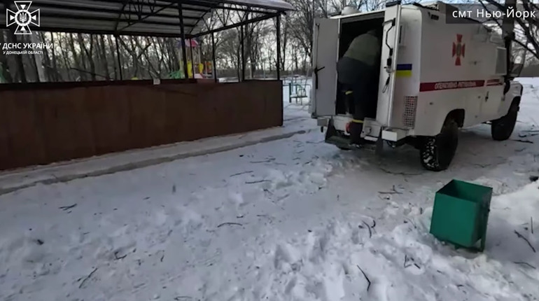 Рятувальники евакуювали 2 людей з Нью-Йорка. Відео