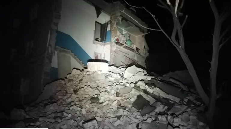 Окупанти завдали авіаудару по Нью-Йорку. Є поранені та зруйновані будинки