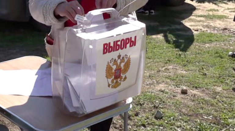 На Херсонщини викрили ще двох колаборантів, які допомагали окупантам проводити псевдореферендум
