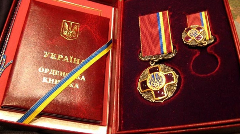 Президент України відзначив державними нагородами покровчан. Хто отримав відзнаку