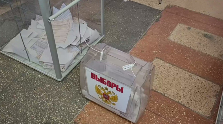 Допомагали окупантам проводити «вибори» на Херсонщині: трьом колаборанткам повідомили про підозру