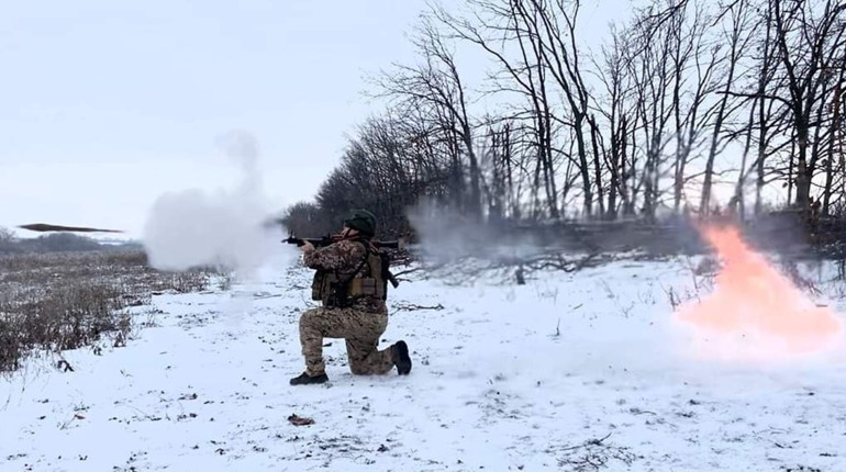 РФ наступає на восьми напрямках. Головні удари - біля Кремінної та на Донеччині