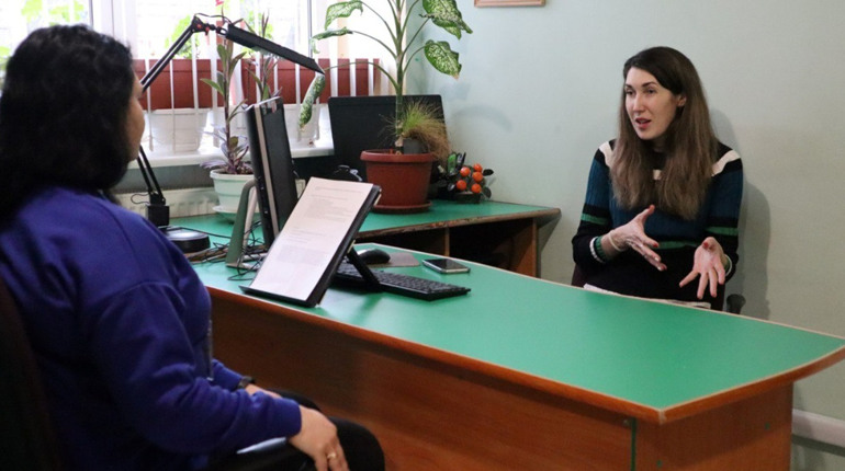 Тендітний місток спілкування, або Чи можлива адекватна комунікація між владою та громадою
