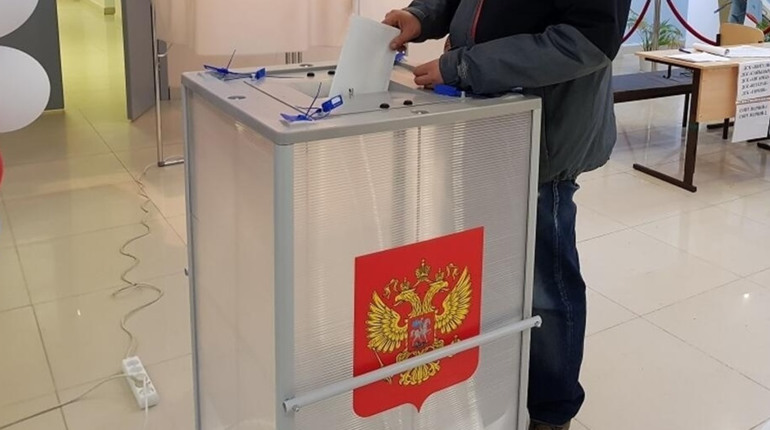 Росіяни готують «спостерігачів» серед студентів на «вибори президента» на ТОТ