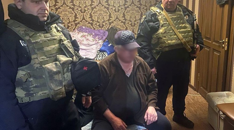 Поранив з рушниці двох жінок: на Чернігівщині поліцейські затримали зловмисника зі зброєю