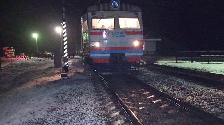 Біля Ніжина електропотяг збив людину