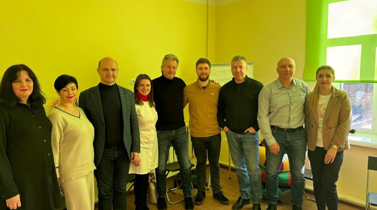 Як благодійний фонд "Фастівчани" допомагає дітям під час війни