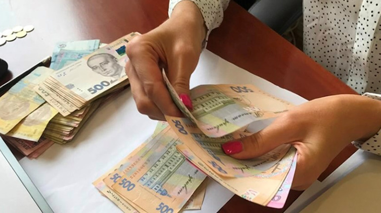 Півроку крали з каси: в Ізмаїлі продавщиці привласнили понад півмільйона гривень