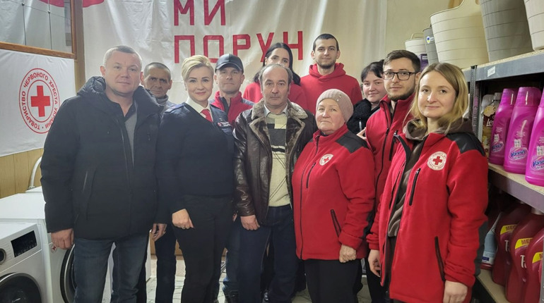 Безкоштовно попрати, висушити та попрасувати: у Первомайську запрацювала соціальна пральня