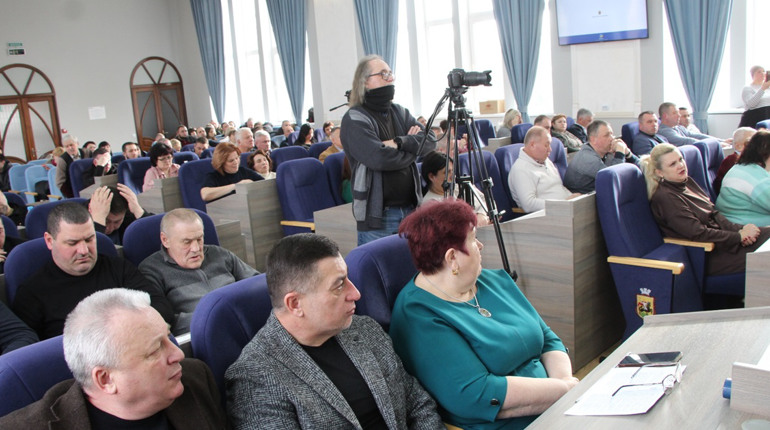 На 36-й сесії Ніжинської міської ради було виділено 12,4 млн грн на потреби ЗСУ