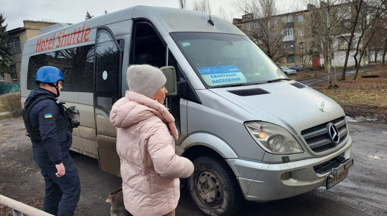 12 лютого з Торецька можна безоплатно евакуюватися до Дніпра чи Житомирської області. Як це зробити
