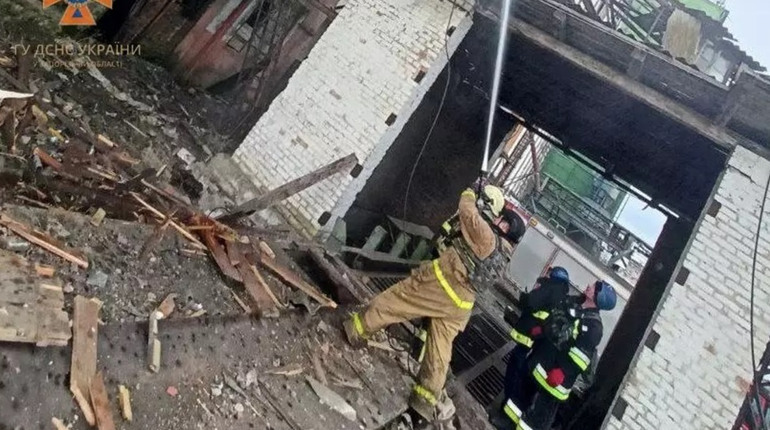 Ворог здійснив 5 авіаударів по Оріхову. Сталася пожежа