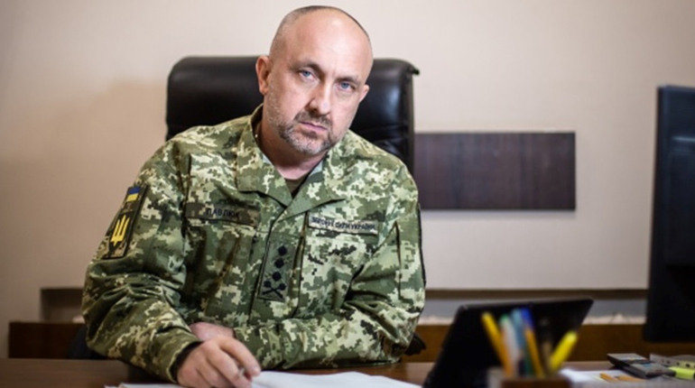 Кабмін звільнив першого заступника міністра оборони звягелянина Олександра Павлюка