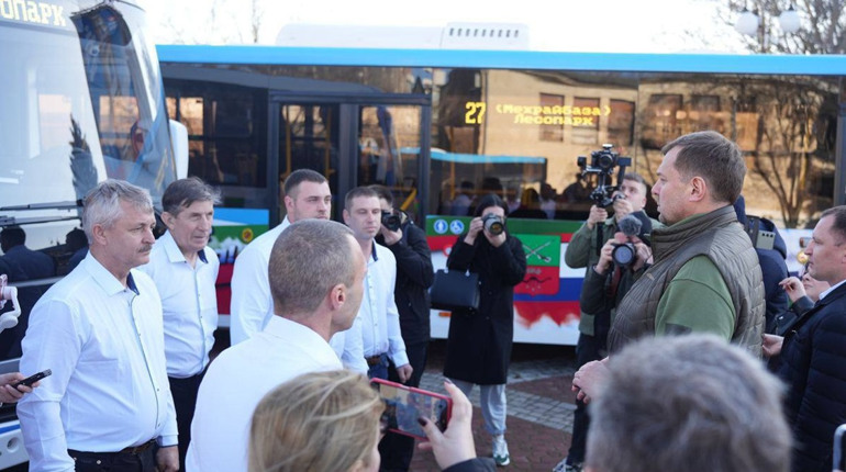 Через "оновлення" автобусів у Мелітополі жителі не можуть пересуватися містом
