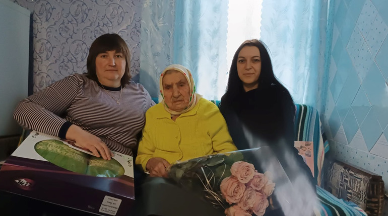 ЖИТЕЛЬКА НІЖИНЩИНИ ВІДСВЯТКУВАЛА 106-й ДЕНЬ НАРОДЖЕННЯ!
