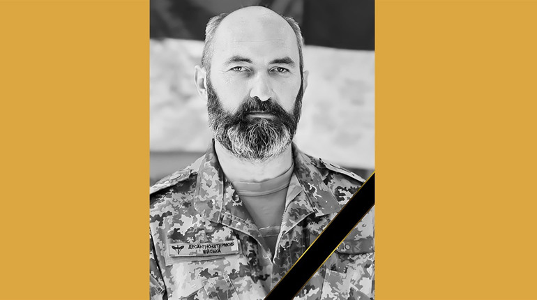 Завтра у Чорткові зустрічатимуть тіло Героя Кулика Романа