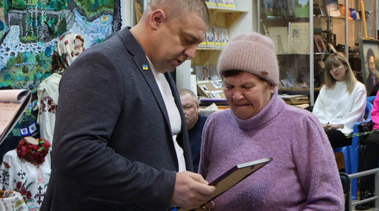 Дякуємо, молимося і пам’ятаємо: в Южноукраїнську вшанували пам'ять Героїв Небесної Сотні