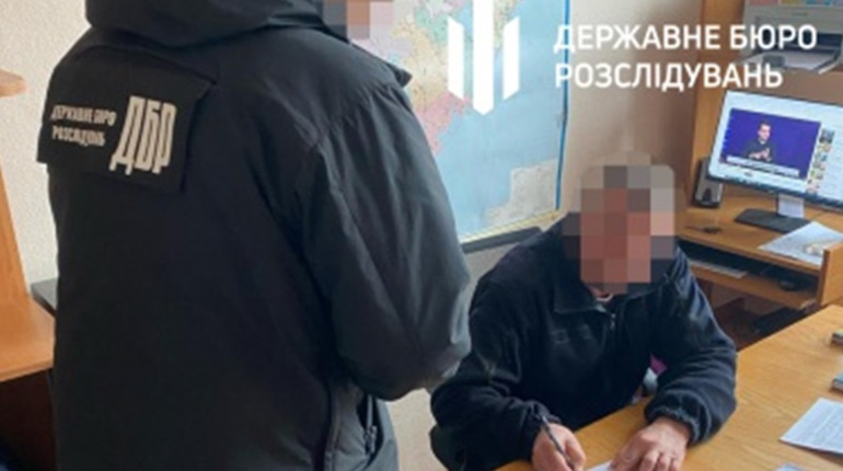 Посадовець з Одещини рік їздив на чужому арештованому авто, йому повідомили про підозру (ФОТО)
