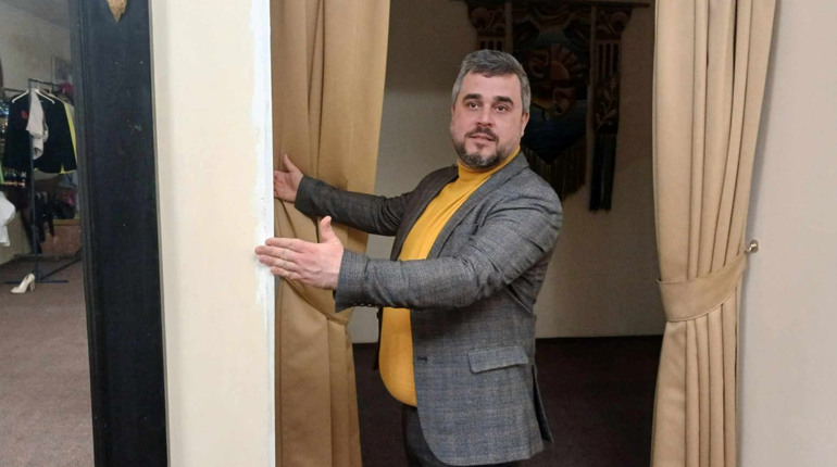 «Людям треба допомагати, щоби відбувався катарсис душі»: Артем Свистун про роль театру під час війни