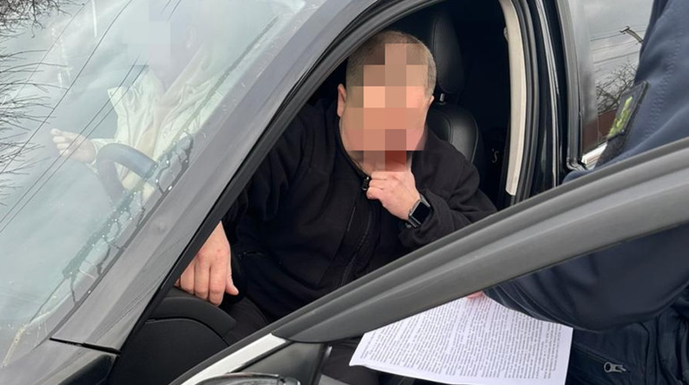 На Миколаївщині на хабарі затримали в.о. начальника одного з відділів Укртрансбезпеки