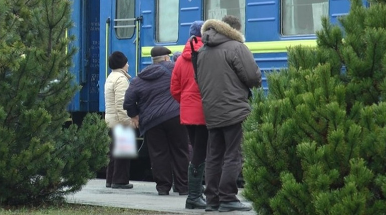 Знову по непарних: узгоджено графік руху у березні евакуаційного потягу на Житомирщину