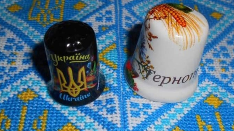 Наперстки чортків’янки у французькій Бургундії лучать всю Україну та світ
