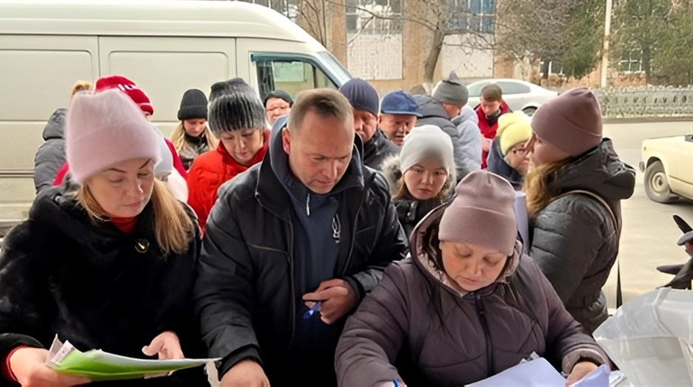ВПО з Луганщини отримують гуманітарку в Ужгороді. Куди звертатися по підтримку