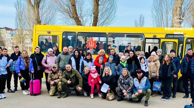 Покровчани в Карпатах: діти вирушили на безкоштовний відпочинок для покращення ментального здоров'я
