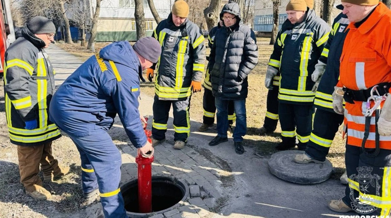 Команда добровольців з Покровська завершила навчання в ДСНС
