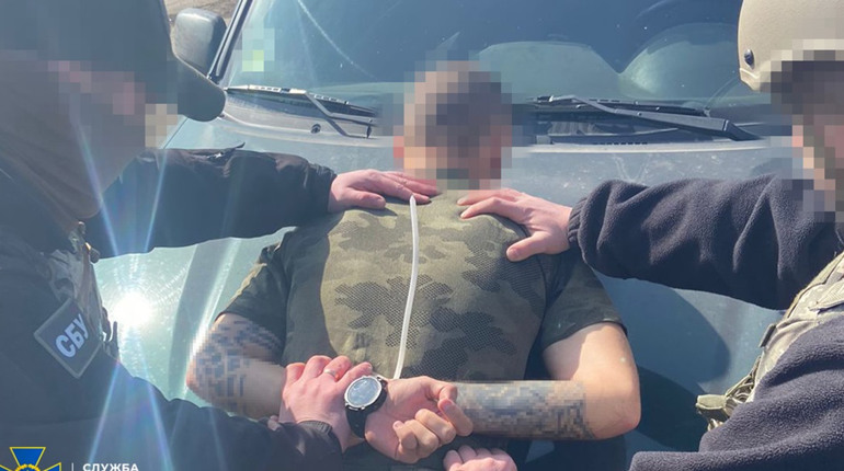 У Запоріжжі затримано військовослужбовця ЗСУ, який за вказівкою ФСБ готував замах на командирів