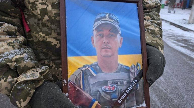 Залишилося менше двох тисяч: підпишіть петицію про присвоєння Героя України гадячанину Олегу Сливі