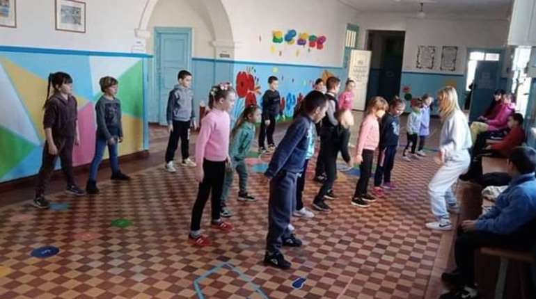 В селі Першотравневому діти навчатимуться хореографії