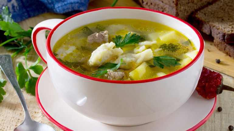 Рецепт дня: курячий суп з кльоцками