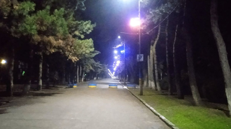 Що робити, якщо не горить світло на твоїй вулиці чи руйнується криниця загального користування