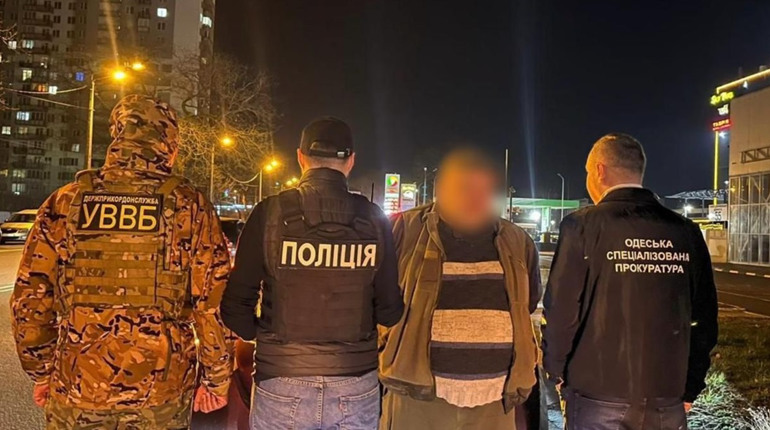 На Одещині викрили зловмисника, який виготовляв фальшиві документи військовозобов’язаним (ФОТО)