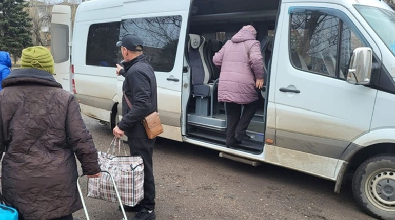 Обов'язкова евакуація з Торецька: новий маршрут й місця безплатного проживання на Рівненщині. Список