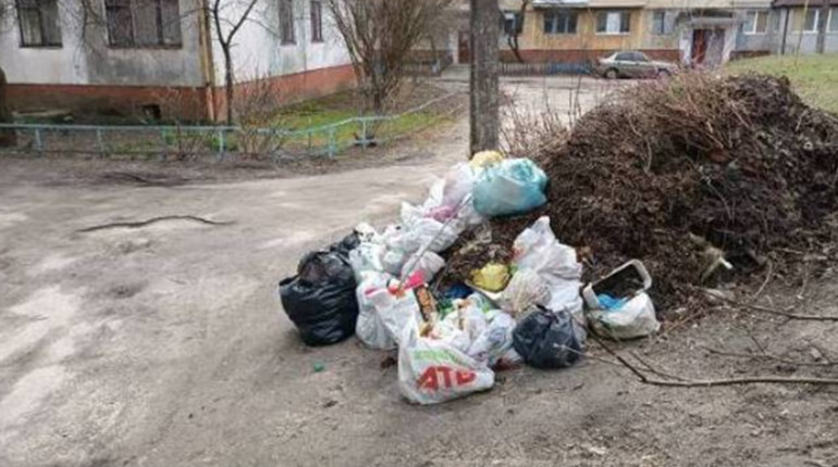 У Чернігові активізують роботу з благоустрою: від масштабного прибирання до контролю за порядком
