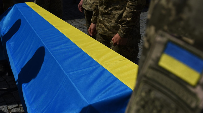 Найважливіше — ідентифікація тіла: як відбувається евакуація тіл загиблих захисників
