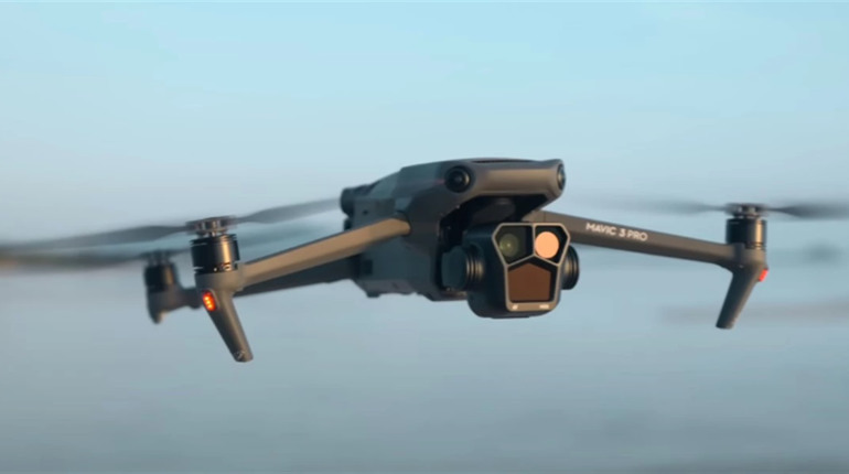 Здійсніть захоплюючі зйомки з квадрокоптером DJI Mavic 3 Pro: Відкрийте нові горизонти