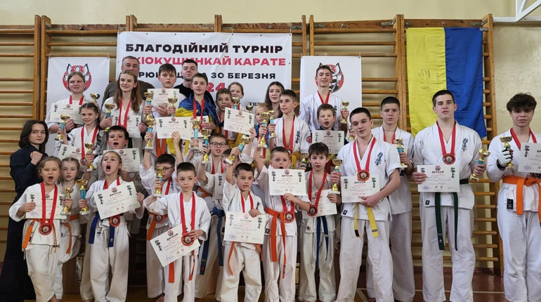 Благодійний турнір з карате шинкіокушинкай для збору коштів на дрон: фастівчани посіли призові місця