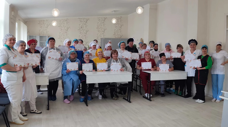 Кухарі із Краснолуцької громади пройшли підготовку у кулінарному хабі Полтавщини