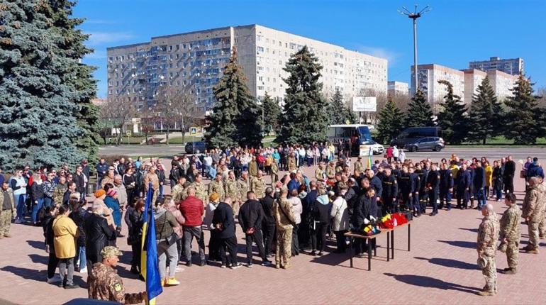 В Южноукраїнську попрощалися з 35-річним загиблим воїном - Миколою Кравченком