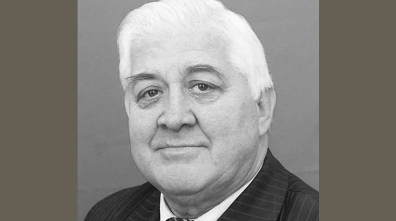 Відійшов у засвіти колишній директор Гадяцької міської школи №3 Василь Сиротюк