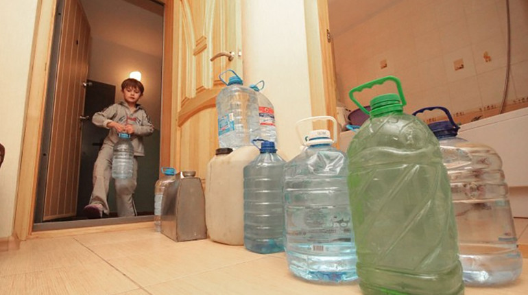 Жителів Лозової попередили про відключення води 16 квітня. Які вулиці будуть без водопостачання
