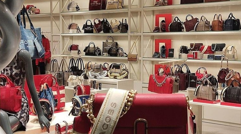 Найкращі сумки Marc Jacobs, які варто придбати