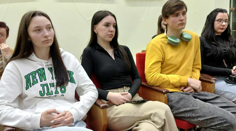 Рівень відкритості місцевої влади низький: анкетування «Взаємодія місцевої влади з громадою»
