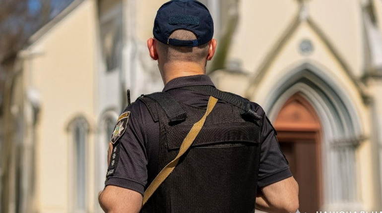 На Великдень в Одеській області посилять заходи безпеки: комендантська без змін, патрулі біля храмів