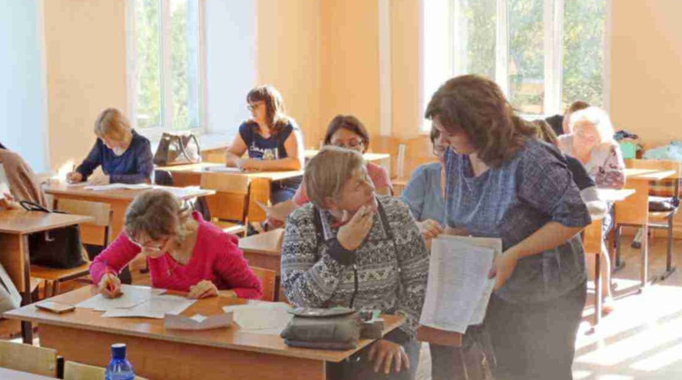 Перенавчання через центр зайнятості: ТОП-11 професій