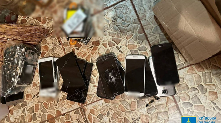 Фастівчанин організував групу шахраїв, яка ошукувала українців і навіть тих, хто "на нулі"
