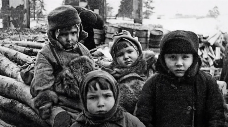 Херсонські підлітки до Дня пам’яті та перемоги записали відео «Діти війни»